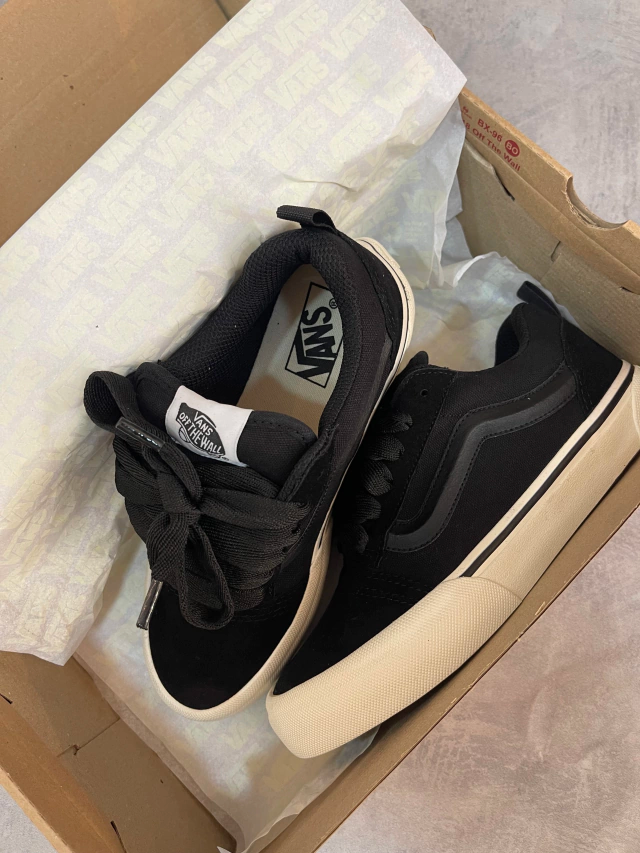 Knu all black